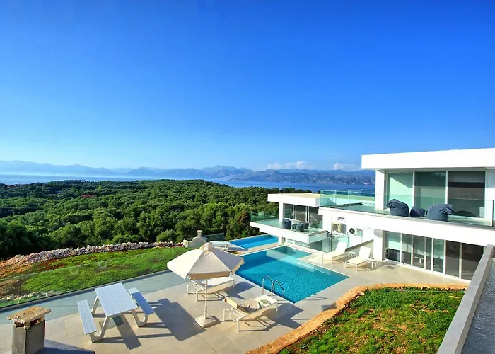 Villa Arete By Posarellivillas